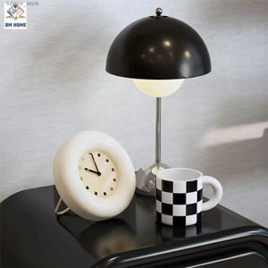 Orologi da tavolo da scrivania Orologio a bolle in stile coreano Orologio da tavolo carino da tavolo Orologi da scrivania creativi digitali Orologio retrò nordico Camera da letto Soggiorno Decorazioni per la casa L240323