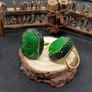 Klusterringar Malay Jade Buddha Head Ring för kvinnors personliga modeljus lyxiga eleganta damer utsökta strass smycken