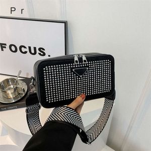 Umhängetasche Top Designer Mode Einfache Helle Diamant Personalisierte Kleine Quadratische Tasche für Frauen im Frühling Neue und beliebte Dign Wide Strap Texture Sing Bag