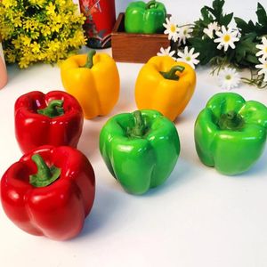 Dekorativa blommor 2 datorer Toy Artificial paprika barn paprika frukter för dekoration livlig skum falsk grönsak