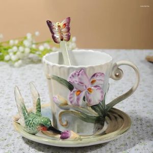 Tassen Britische handbemalte Keramik-Kaffeetasse, Untertasse, amerikanisch, exquisiter Nachmittagstee, rote Tasse, Mädchen-Geschenk, Tischdekoration