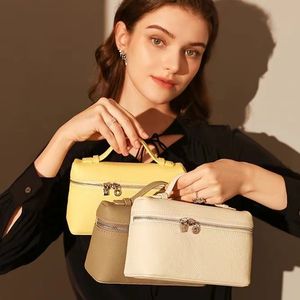 Loro Piano LP Bag L19 Bag Lunch Bag النعمة مصممة للنساء أزياء قادرة على مكياج محمولة محمولة واحدة