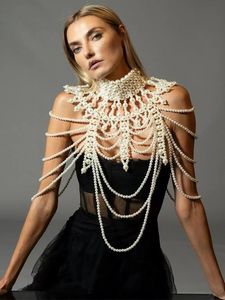 Y2K Fashion Luksusowe koralikowe ramię biżuteria Pearl Body Saile Ręcznie robione Top Bra Metal Tkaninowe łańcuchy dla kobiet 240311