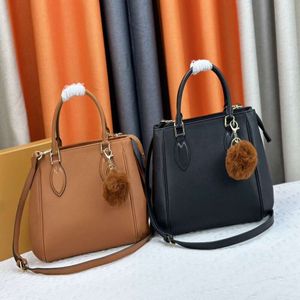 Kvinnors lyxiga handväska Designer Bag Högkvalitativ läder stor kapacitet Tygväska handhållen ny mode axelväska crossbody handväskor