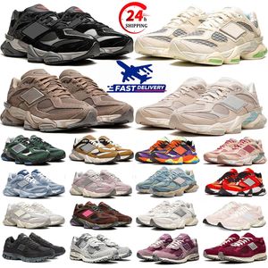 2024 Koşu Ayakkabıları Erkek Kadınlar Siyah Castlerock Mantar Tuğlaları Ahşap Paketi Phantom Pembe Beyaz Yeşil Erkek Eğitmenler Sporlar Spor