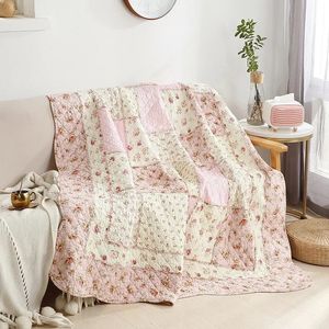 Copriletto trapuntato in cotone con stampa floreale sul letto Applique Piumino Coperta trapuntata Coperta europea Plaid Cubrecam Copriletto Colcha 240314