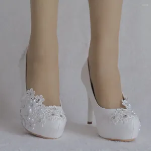 Модельные туфли, пикантные белые кружевные стразы, свадебные женские туфли-лодочки ручной работы с кристаллами, туфли-лодочки ручной работы на высоком каблуке, большие размеры для невесты