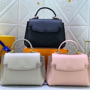 Tasarımcı Çanta Lüks Kadın Deri Crossbody Çanta Moda Tote Omuz Çantası Zarif Zincir Çantası Klasik Lüks Çanta Toptan Ilqk