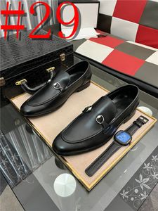 34model Primavera Italiano Sapatos De Couro De Luxo Para Homens Cadeia Designer Mocassins Casuais Homens Sapatos Slip-on Estilo Britânico Listrado Mocassins De Fundo Grosso