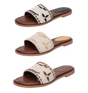 Designer Flat Sandals Luxury Slippers Womens Embroider Sandal Fashion Flip Flop Letter Slipper For Women Summer Beach Slide Ladies Low Heel Fashion Shoes 245