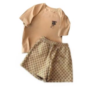 Terno de verão feminino, designer de marca de luxo carta impressa shorts de manga curta conjunto de duas peças com conjunto de carta de pescoço redondo