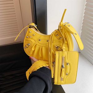 42% DI SCONTO Borsa firmata 2024 Borse Baobao Donna alla moda e di fascia alta Una spalla Borsa a tracolla con gnocchi alla moda e versatile Ragazza dolce e piccante Moto