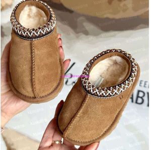 أحذية تسمان الثاني النعال Tazz Kids Toddler Chestnut Fur Slides Sheepskin Sheerling الكلاسيكية الفائقة الحذاء الشتوية الشتاء البغال على الصوف الصغير Big55 16-35