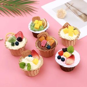 Decorative Flowers 1Pc Random Style Artificial Cupcake Dessert Fake Food Simulation Cake Fruit Model Table Cabinet Decoration