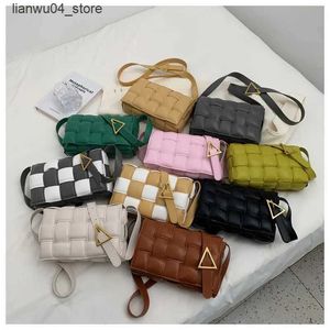 Abendtaschen Designer Schulter Umhängetasche Woven Männer Kamera Geldbörse Leder Klappe Cross Body Frauen Luxus Handtasche Patchwork Farbe Brust Pack Geldbörse Q240225