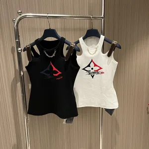 2024 neue Mode Sommer Damen Druckmuster Tanks Leder Schultergurt ärmellos O-Ausschnitt mit Kette Tank Tops Frauen Dame Casual Tops