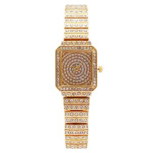 Orologio alla moda con bracciale quadrato da donna piccolo e pieno di diamanti