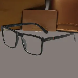 Proste designerskie okulary przeciwsłoneczne dla kobiet przezroczyste soczewki UV400 spolaryzowane czarne cienkie szklanki przeciwsłoneczne Pełne ramy Silne litery lustrzane nogi Goggle PC materiał HJ079 C4