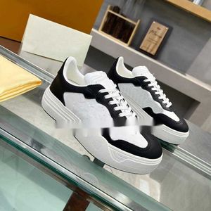 Designers skor plattform sneakers kvinnor präglade platt skor klassisk kalvskinn svartvitt modetryck tränare storlek 35-41
