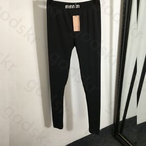 Brevlim stretch byxor kvinnor leggings designer yoga fitness byxor broderi brev täta svettbyxor som kör byxor