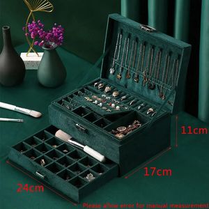 3 layer Vintage Jewlery box organizer and packaging ring jewelry for Rings Earrings Necklace with Soft Velvet Lining 240309