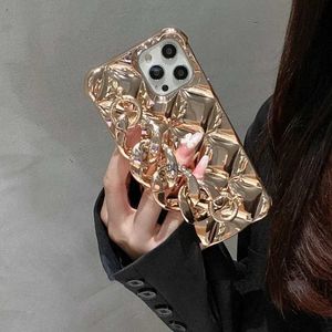 Cell Phone Cases Diamond Plating Camera Protection Luxury Sexy Phone Chain Case for iphone 14 13 15 Pro Max 12 11 MiNi X XR XS 7 8 plus SE Cover H240326