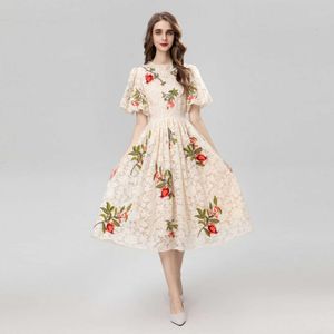 XXL Positioning Embroidered Flower Flare 2024 Spring New Round Neck Lantern Sleeves Lace Dress 226572