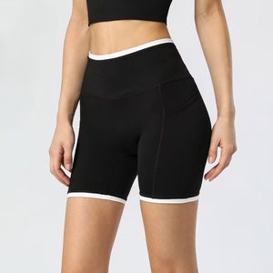 Designer suave Yaga Shorts Summer feminino Ventilate Sports Roupas com shorts ativos de borda Curl 26957