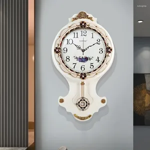 Relógios de parede Branco Silencioso Relógio De Madeira Luxo Antigo Moda Criativa Nordic Reloj Pared Decorativo Casa Decoração Itens