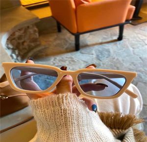 Küçük çerçeve kedi gözü kadın güneş gözlükleri sokak çekim moda retro içbükey şekil güneş gözlükleri 20226950945
