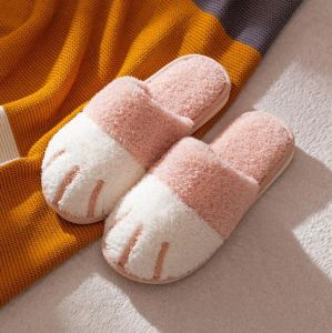 Slippers New Winter Warm Plush Slippers Cute Cat Paw Designer House Women Fur Slippers Floor Mute Bedroom Lovers Indoor Fluffy Shoes