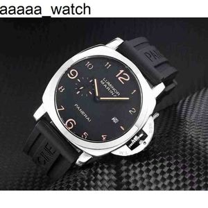 Titta på Luxury Pererass 2024 Designer för Mens Mechanical Wristwatch Classic Men Fashion Calender läderband 6C5B