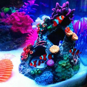 Decorações 1 pc resina tanque de peixes caverna escondendo montanha rocha aquário coral decoração caverna multicolorido coral rock reef ornamento caverna