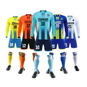 Mens Suretement Futbol Kiti Şortları Çocuk Tam Kollu Futbol Jersey Takım Kiti Futbol Eğitim Üniforma Setleri Özel 240320