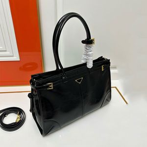 Prados Designer Tote Bag Clássico Triângulo Dourado Bolsa de Praia Preto Vintage Bolsa de Alta Qualidade Moda Couro Genuíno Designer Masculino e Feminino Bolsa Crossbody