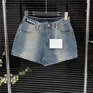 Женские джинсы Короткие брюки Дизайнерская одежда на талии Джинсовые шорты со стразами и буквами High Street Jean Pant для леди