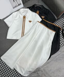 24 vestido de duas peças feminino camiseta com zíper casaco camiseta meia saia conjunto/conjunto de design de couro contrastante para carcela frontal319
