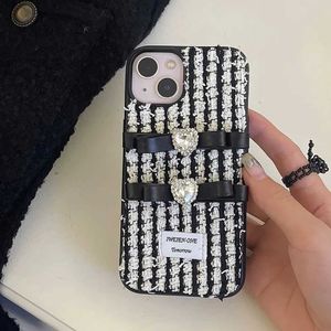 Obudowy telefonu komórkowego Korean Pluszowy mały pachnący wiatr+Diamentowy łuk telefoniczny dla iPhone'a 15 Pro Max 14 Pro 13 12 11 Shockproof Bid Cover Capa H240326