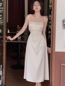 Summer Women Spaghetti Strap Elegant Midi Satin Dresses Wedding Evening Birthday Holiday Backless Prom kläder 240315