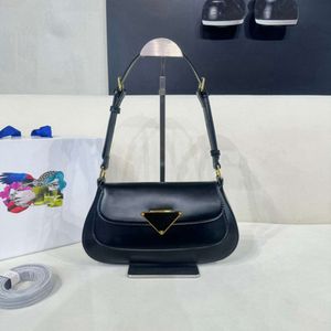 the Factory Bag of Exports Pa2024 New Leather Underarm Handbag Single Shoulder Triangle Fashion Versatile