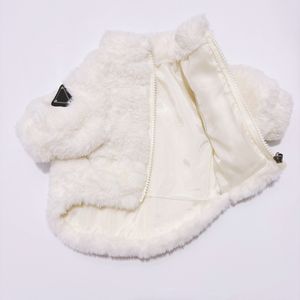 Cappotto di pelliccia per animali domestici di marca di moda transfrontaliera di fascia alta, secchiello francese, orso Corgi, vestiti caldi per cani di taglia media e piccola