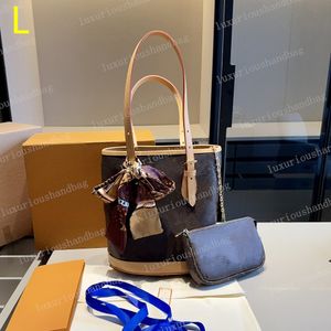 Borsa a tracolla medievale da donna con sciarpa di seta come regalo borsa di design borsa a tracolla di alta qualità e alla moda borsa composita portafoglio zero