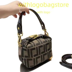 حقائب اليد الكلاسيكية للكتف مصمم حقائب مصممة للنساء Baguette Bag Fashion Crossbod
