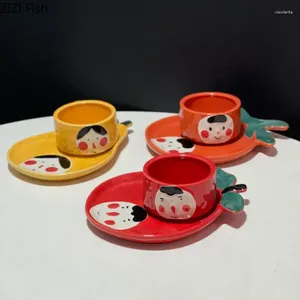 Tazze Tazza di frutta creativa Tazza di acqua in ceramica per cartoni animati Tazza di acqua per ufficio a casa Colazione al latte Set di piatti per tè pomeridiano in stile nordico