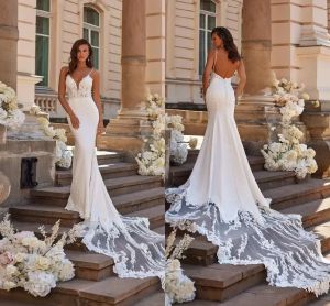 Sexy Backless Lace Mermaid Wedding Dresses Spaghetti Straps Appliques Western Long Train Bridal Gowns Elegant Robes de mariage BC15730