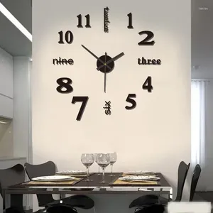 Orologi da parete No Punch Orologio creativo fai da te Decalcomania 3D Decorativo Design semplice e moderno Muto digitale