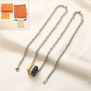 Classic Style Chain Pendant Necklace Brand Designer Boutique Long Chain With Box Charming Women's Jewelry Necklace Fashion Style Jewelry