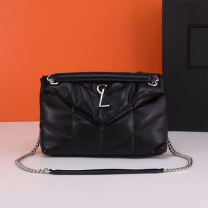 Designer axelväska korskropp ny lammskinns väska lyx hög kvalitet mode klassisk kedja quiltad handväska 577476 D0070