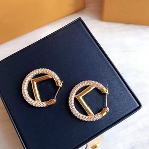 Luxury Studörhängen Designer Dingle For Women Letter Golden Earings Big Gold Hoop Earring Jewelry Diamond Retro Earing For Wedding Party Gift Bld243253