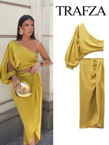 TRAFZA Abito da donna Giallo asimmetrico in raso tagliato lungo Dres increspato con spalle scoperte Abiti eleganti da sera Party Dresse 240323